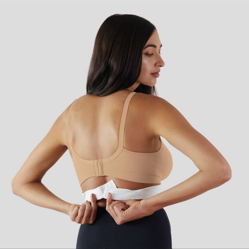 6/$20   Bravado! BASICS Clip & Go Pumping Accessory - White - Picture 5 of 13